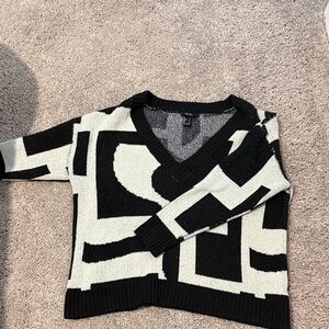 Forever 21 Black and Cream V-Neck Sweater